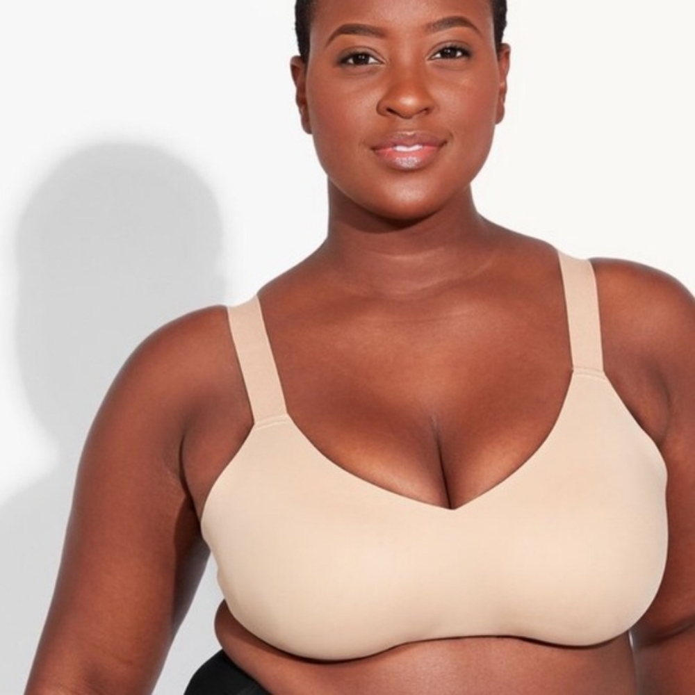 NWT Knix | Padded V-Neck Evolution in Beige
